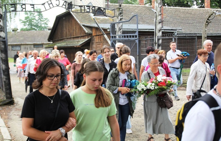 81. rocznica śmierci św. Maksymiliana w Oświęcimiu - pielgrzymka i Msza św. przy Bloku Śmierci