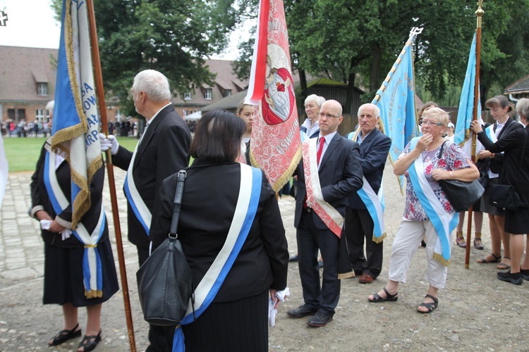 81. rocznica śmierci św. Maksymiliana w Oświęcimiu - pielgrzymka i Msza św. przy Bloku Śmierci