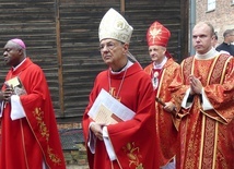 81. rocznica śmierci św. Maksymiliana w Oświęcimiu - pielgrzymka i Msza św. przy Bloku Śmierci