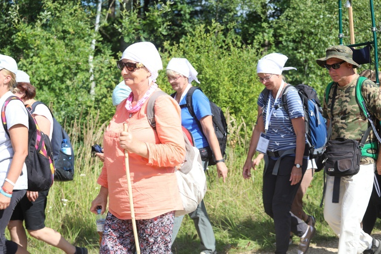 31. Piesza Pielgrzymka Diecezji Bielsko-Żywieckiej na szlaku - Rudnik Wielki - 2022