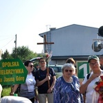 Bp Andrzej Czaja pobłogosławił 46. Pieszą Pielgrzymkę Opolską na Jasną Górę