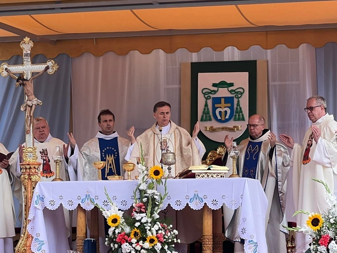 Odpust z asystą wojska w Wambierzycach
