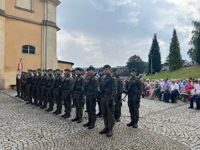 Odpust z asystą wojska w Wambierzycach