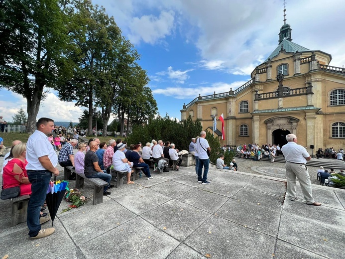 Odpust z asystą wojska w Wambierzycach