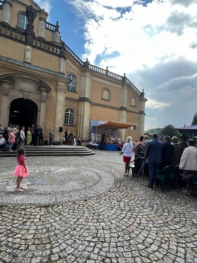 Odpust z asystą wojska w Wambierzycach