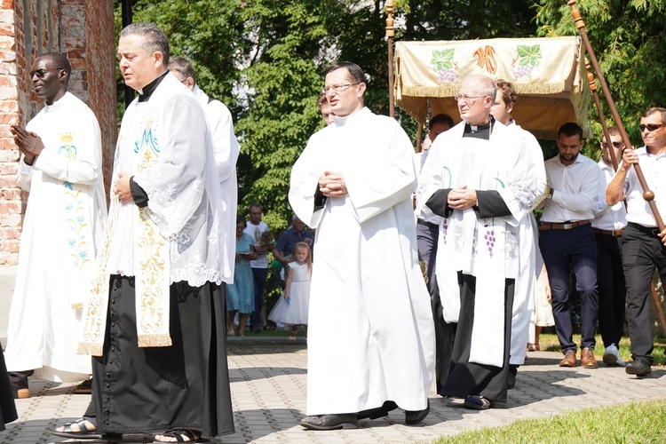 Uroczystość Wniebowzięcia NMP w Ligocie Książęcej z pielgrzymami z Namysłowa