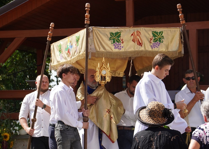 Uroczystość Wniebowzięcia NMP w Ligocie Książęcej z pielgrzymami z Namysłowa