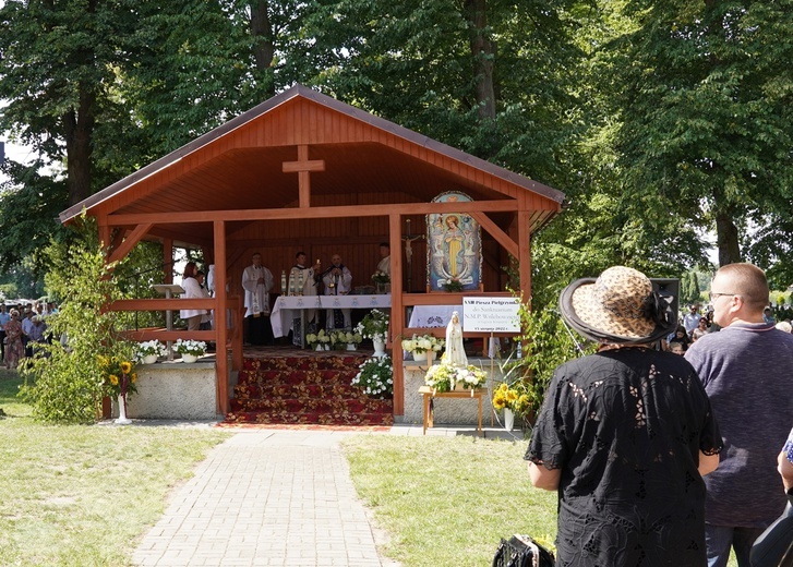 Uroczystość Wniebowzięcia NMP w Ligocie Książęcej z pielgrzymami z Namysłowa