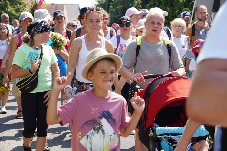 Uroczystość Wniebowzięcia NMP w Ligocie Książęcej z pielgrzymami z Namysłowa