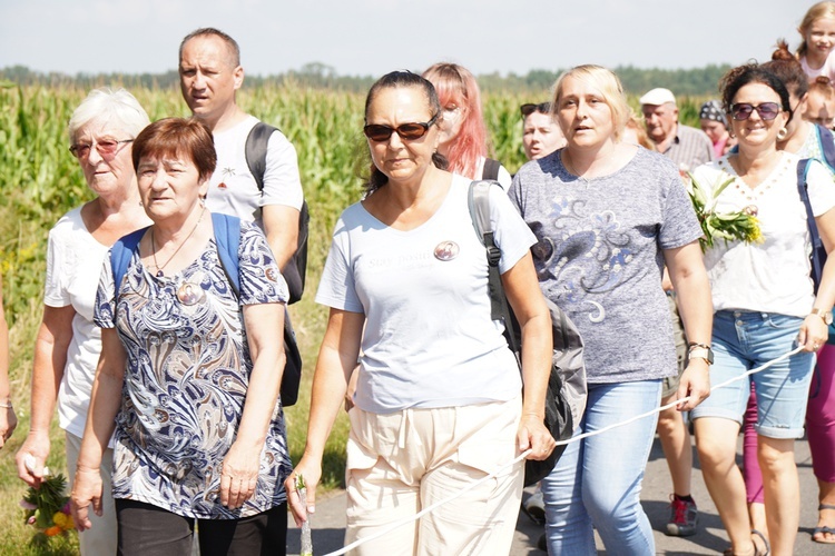 Uroczystość Wniebowzięcia NMP w Ligocie Książęcej z pielgrzymami z Namysłowa