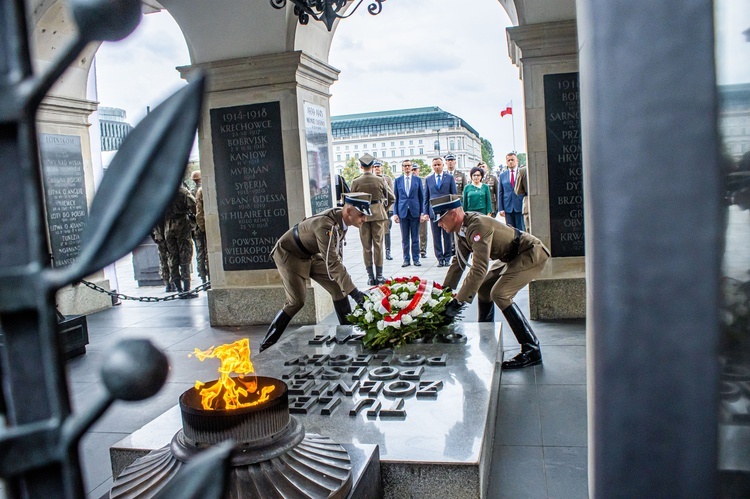 Przed Grobem Nieznanego Żołnierza o bitwie, która zmieniła losy świata