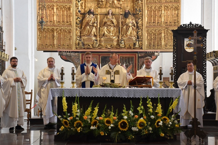 Eucharystii przewodniczył metropolita gdański.