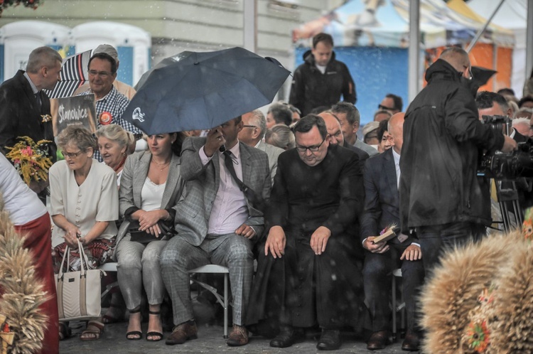 Rolnicy ze Strzegomia podziękowali za plony