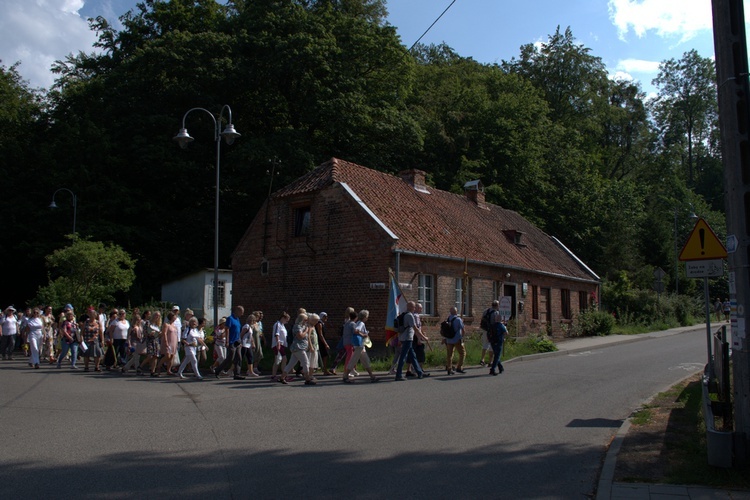 Pielgrzymka trzeźwości do sanktuarium Matki Bożej Brzemiennej