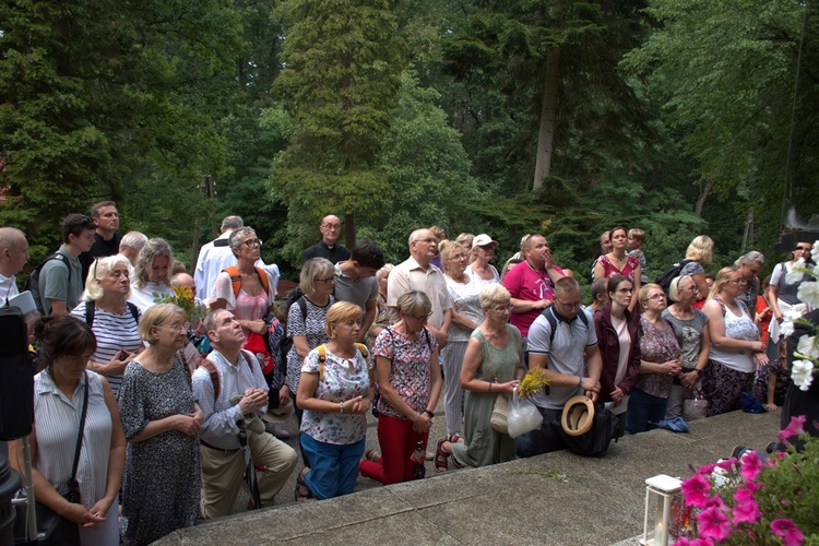 Pielgrzymka trzeźwości do sanktuarium Matki Bożej Brzemiennej