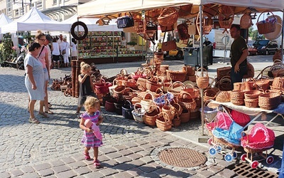 ▲	Jarmark produktów regionalnych to główny punkt wydarzenia.