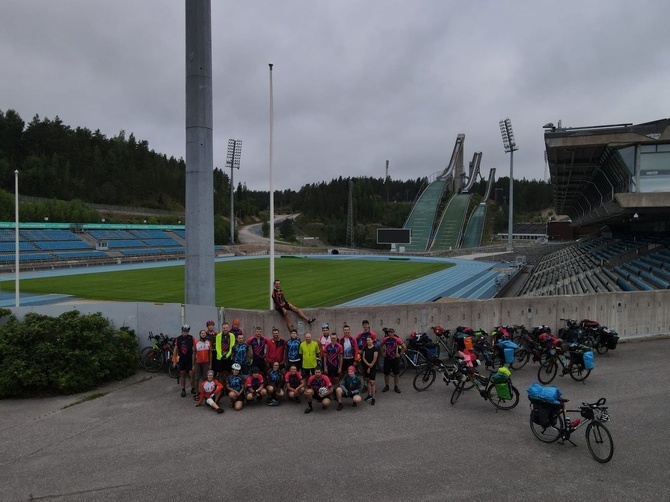 NINIWA Team w krainie reniferów i św. Mikołaja. Rowerzyści już za półmetkiem wyprawy na Nordkapp