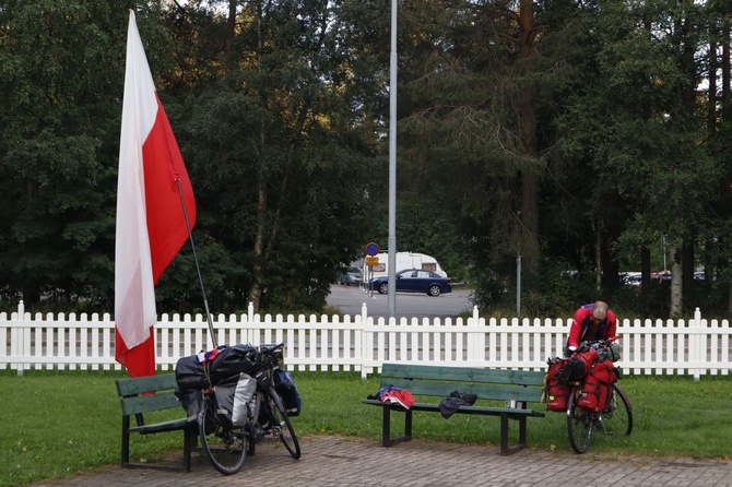 NINIWA Team w krainie reniferów i św. Mikołaja. Rowerzyści już za półmetkiem wyprawy na Nordkapp