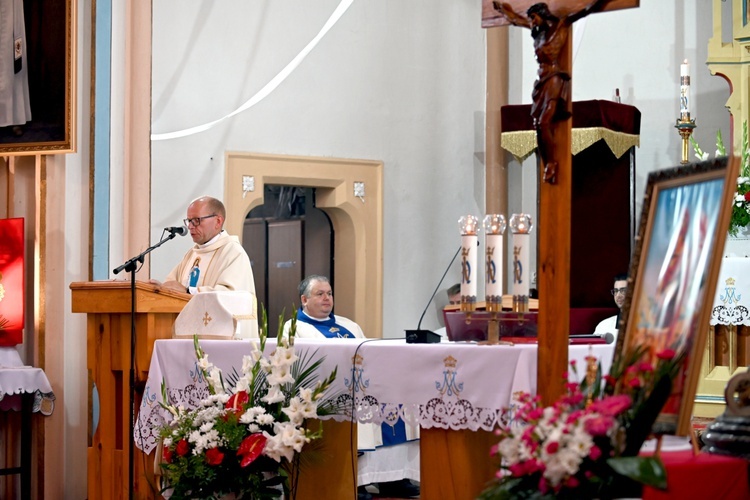 Wprowadzenie relikwii św. Floriana do kościoła w Osieku