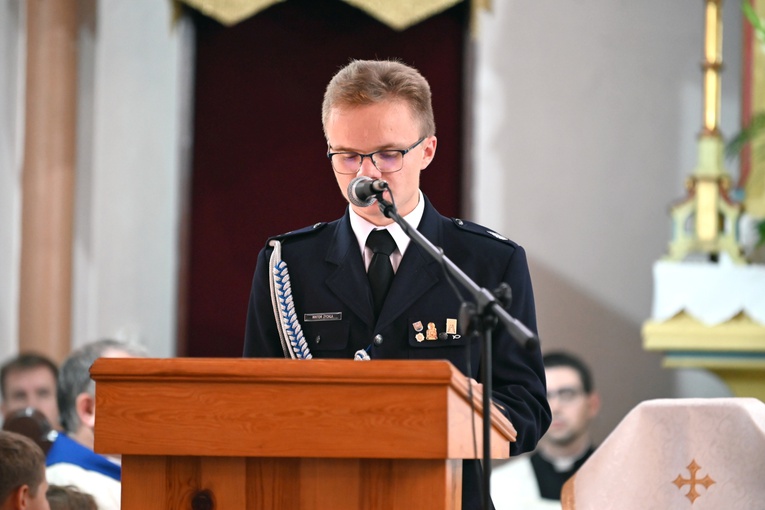 Wprowadzenie relikwii św. Floriana do kościoła w Osieku