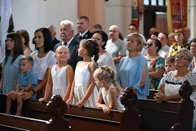 Wprowadzenie relikwii św. Floriana do kościoła w Osieku