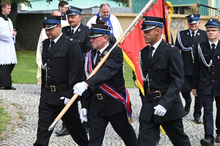 Wprowadzenie relikwii św. Floriana do kościoła w Osieku