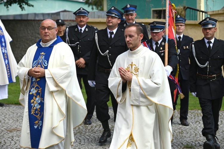 Wprowadzenie relikwii św. Floriana do kościoła w Osieku