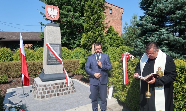 Przyszowice. Wyremontowany pomnik powstańców śląskich odsłonięty