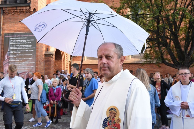 40 PPT. Msza św. na rozpoczęcie pielgrzymki