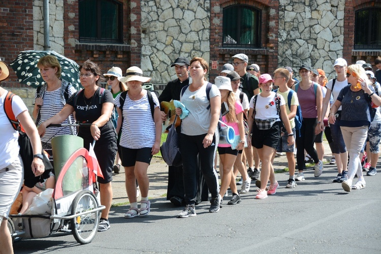 Wyjście ze Strzelec Opolskich