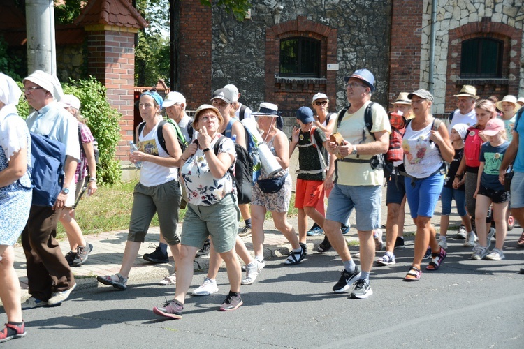 Wyjście ze Strzelec Opolskich