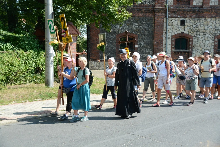 Wyjście ze Strzelec Opolskich