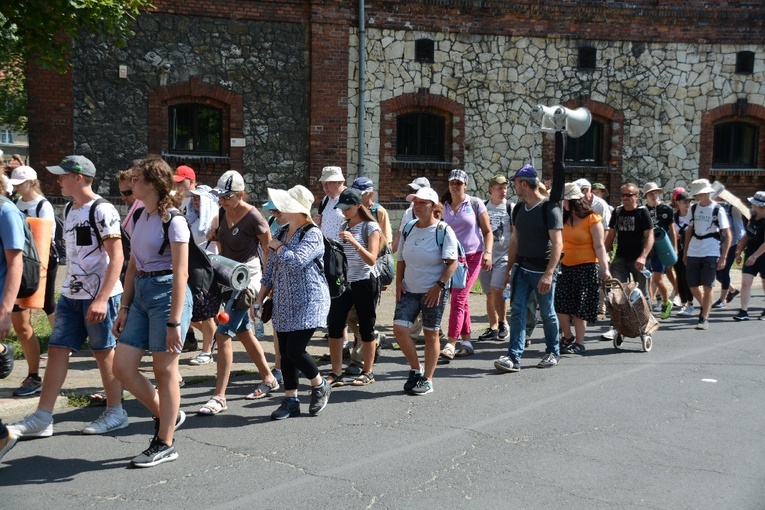 Wyjście ze Strzelec Opolskich