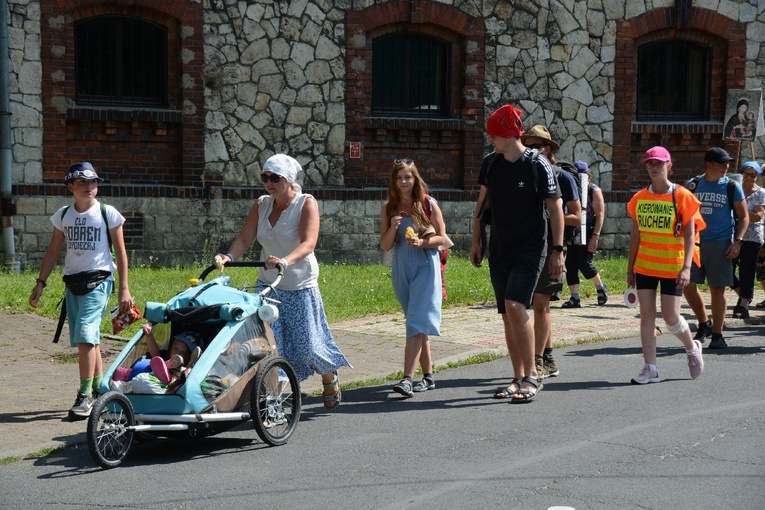 Wyjście ze Strzelec Opolskich