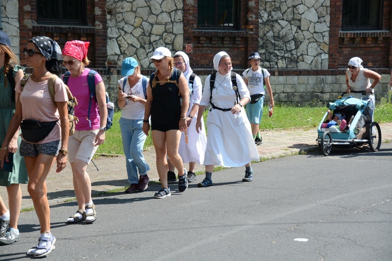Wyjście ze Strzelec Opolskich