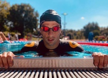 Polak prowadzi w 10-krotnym Ironmanie!