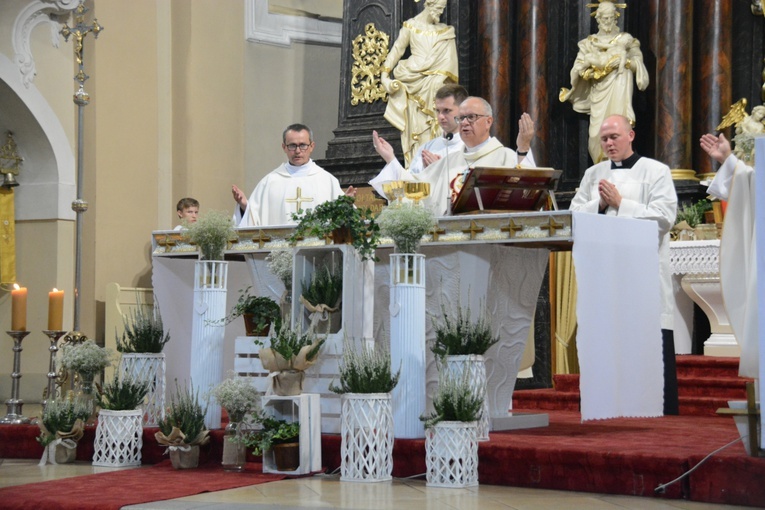 Pielgrzymkowa Eucharystia w Strzelcach Opolskich