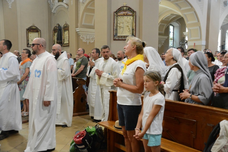 Pielgrzymkowa Eucharystia w Strzelcach Opolskich