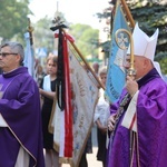 Ostatnie pożegnanie śp. ks. Witolda Włocha w Chybiu