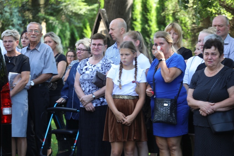 Ostatnie pożegnanie śp. ks. Witolda Włocha w Chybiu