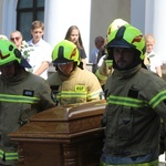 Ostatnie pożegnanie śp. ks. Witolda Włocha w Chybiu