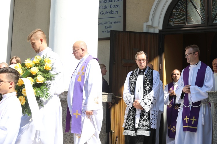 Ostatnie pożegnanie śp. ks. Witolda Włocha w Chybiu