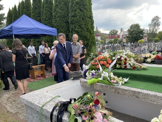 Pogrzeb śp. ks. Witolda Włocha w rodzinnej Rajczy