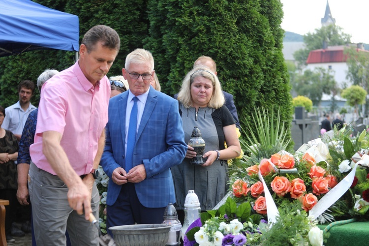 Pogrzeb śp. ks. Witolda Włocha w rodzinnej Rajczy