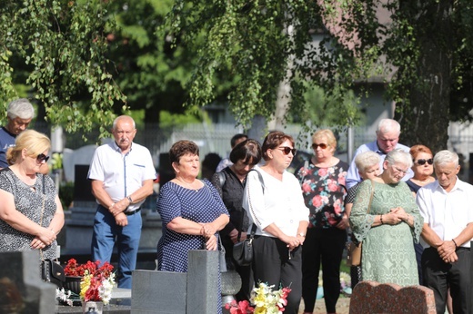 Pogrzeb śp. ks. Witolda Włocha w rodzinnej Rajczy