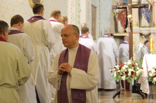 Pogrzeb śp. ks. Witolda Włocha w rodzinnej Rajczy
