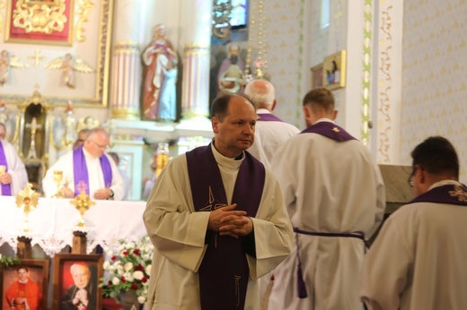 Pogrzeb śp. ks. Witolda Włocha w rodzinnej Rajczy