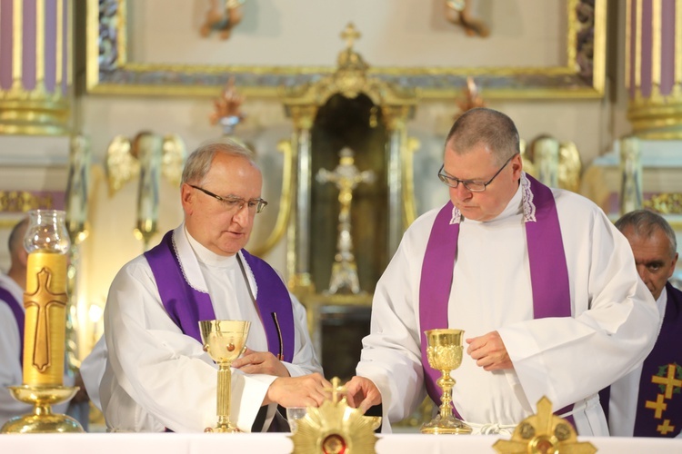 Pogrzeb śp. ks. Witolda Włocha w rodzinnej Rajczy