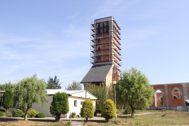 Budowa kościoła w Zgorzelcu