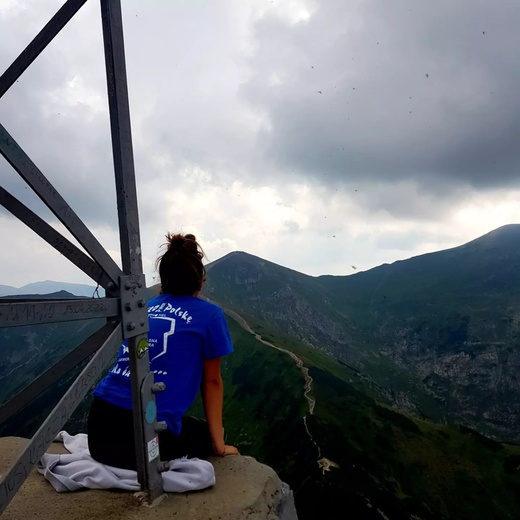 Samotna pątniczka przemierzyła Polskę od Helu aż na Giewont